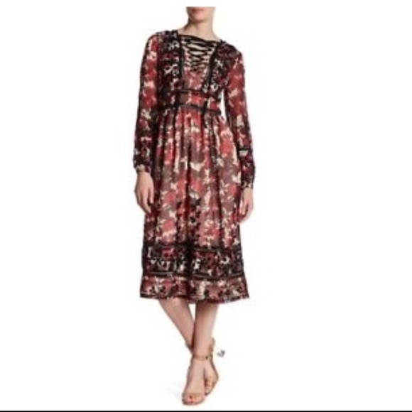 TOPSHOP Midnight Floral Embroidered Dress - Picture 7 of 7